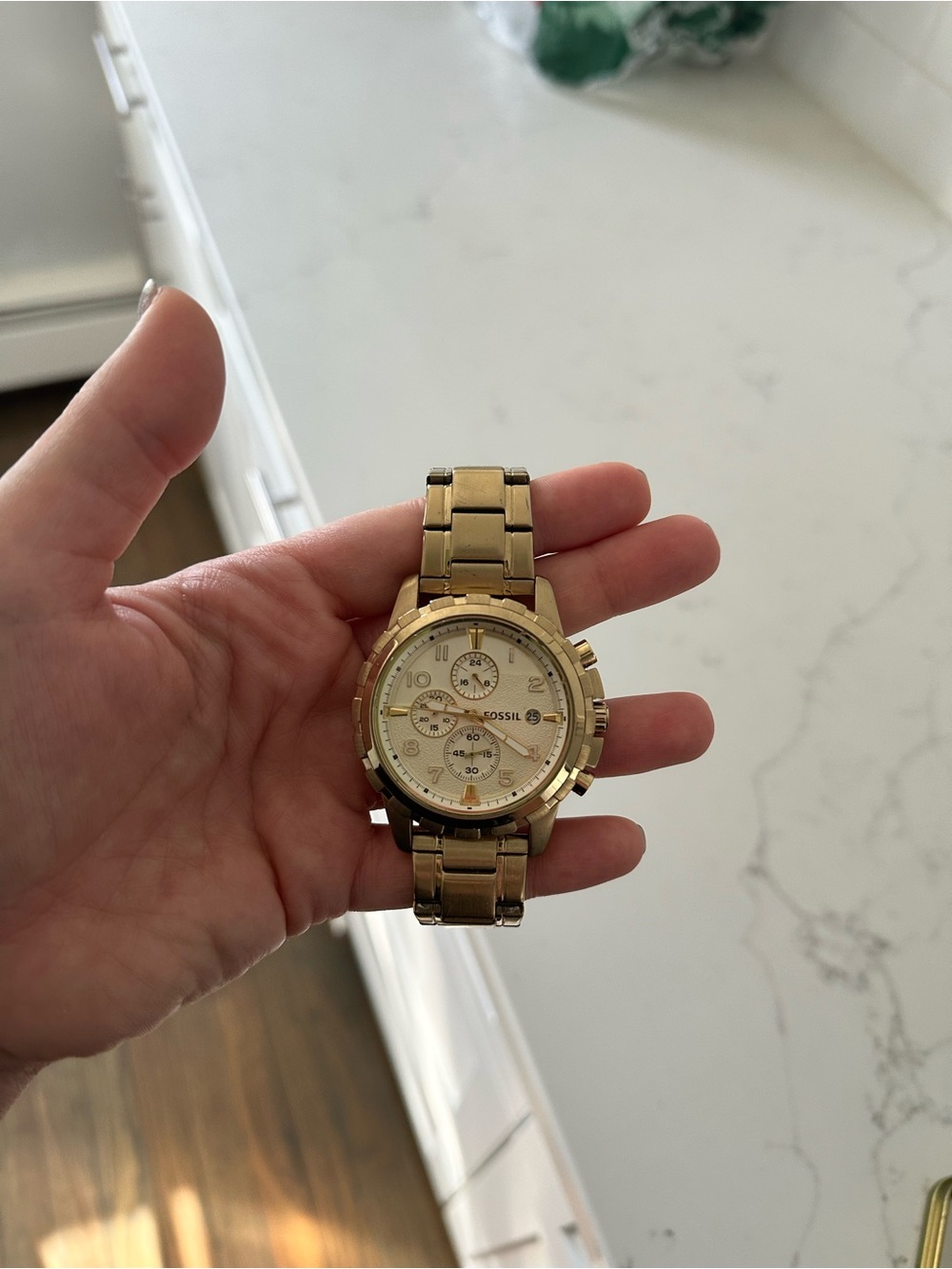 Fossil Gold-Tone Watch Unisex *NEEDS NEW BATTERY* comes with extra links & box - Picture 4 of 4